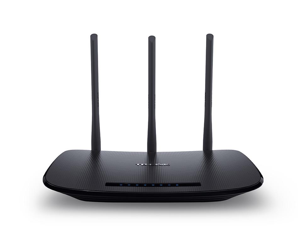 TP-Link Wireless N Router / 300 Mbps / 4+1 10/100 Ports..